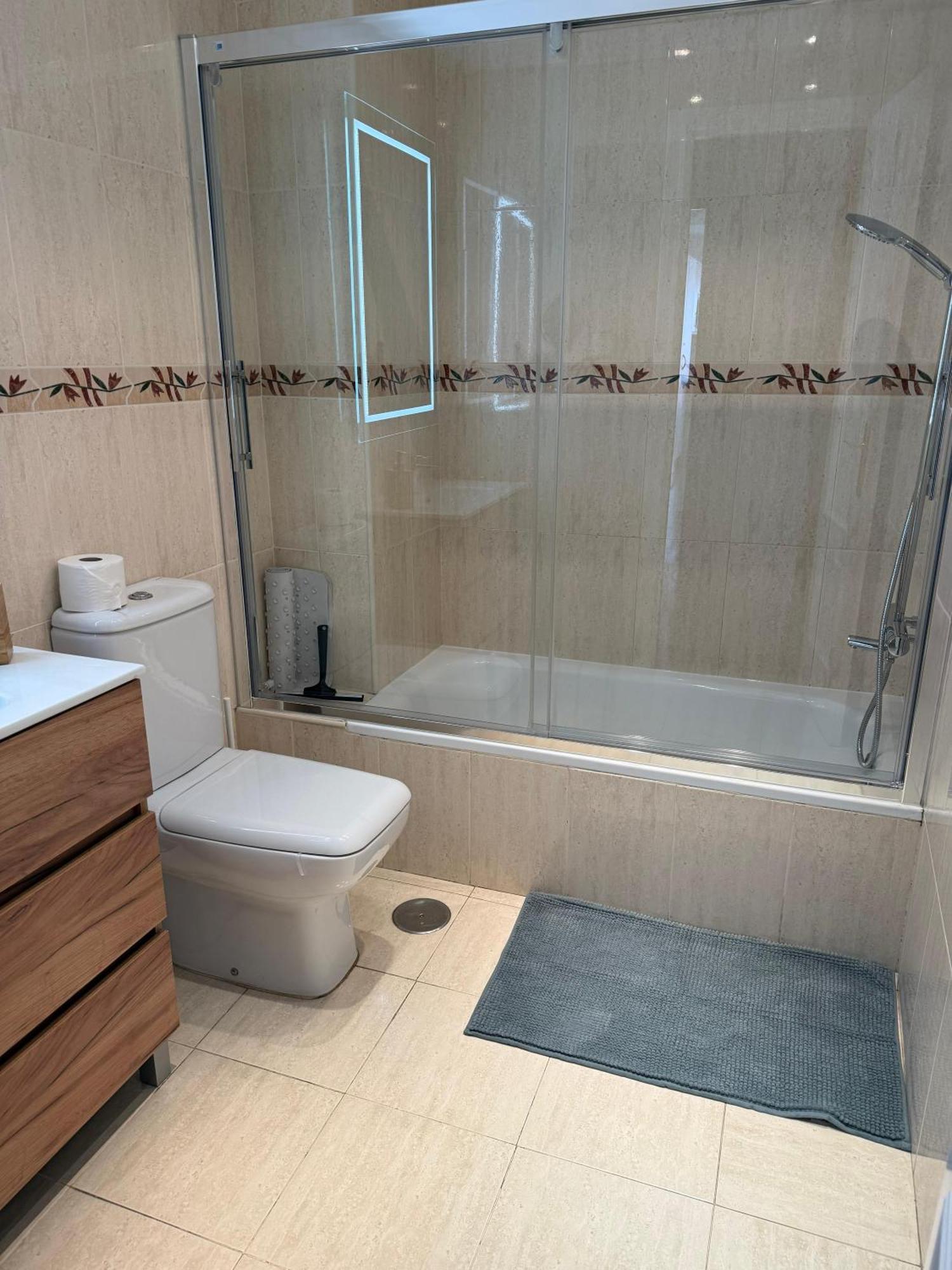 Apartment 1b Barabas *